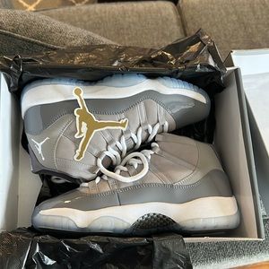 Air Jordan retro 11 cool grey (GS) 7Y